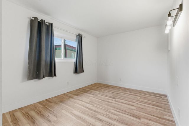 1903 Alvason Avenue, Columbus, OH 43219