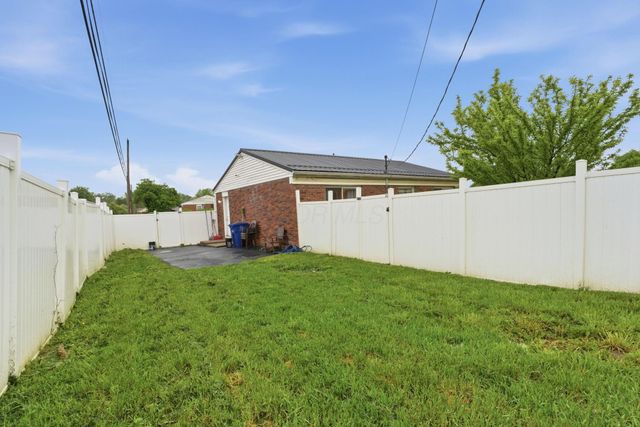 1903 Alvason Avenue, Columbus, OH 43219