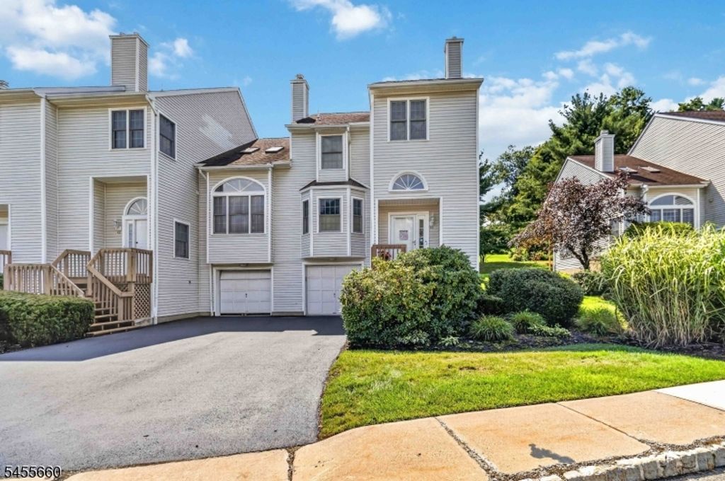 44 Ryan Ln, Lincoln Park Boro, NJ 07035 — exterior