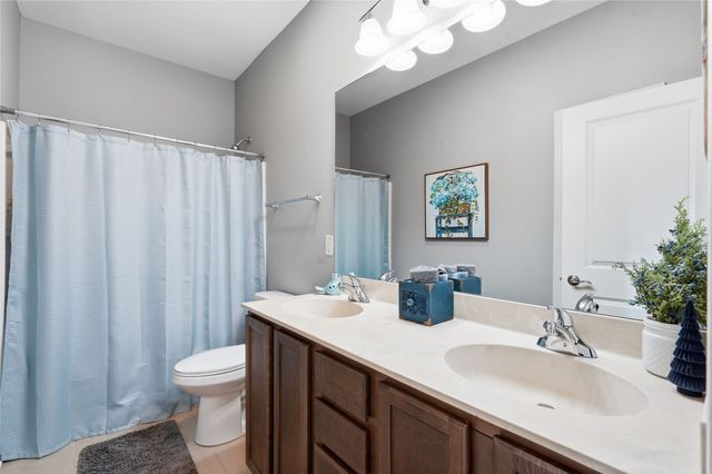 4610 E Valdez Drive, Des Moines, IA 50317