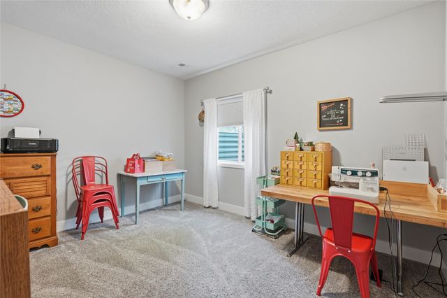 4610 E Valdez Drive, Des Moines, IA 50317