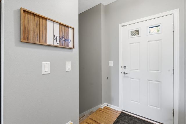 4610 E Valdez Drive, Des Moines, IA 50317