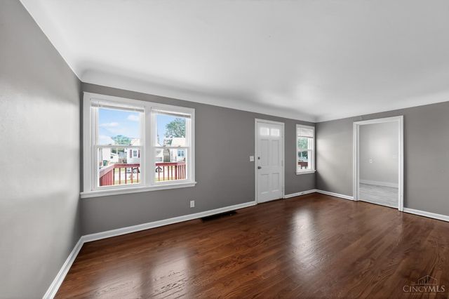 1933 Shollenberger Avenue, North College Hill, OH 45239