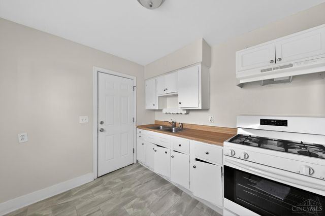 1933 Shollenberger Avenue, North College Hill, OH 45239