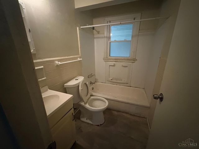 1933 Shollenberger Avenue, North College Hill, OH 45239