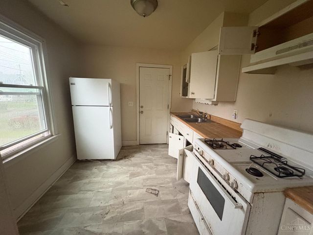 1933 Shollenberger Avenue, North College Hill, OH 45239
