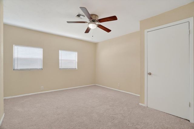 1102 Poindexter Avenue, Cleburne, TX 76033
