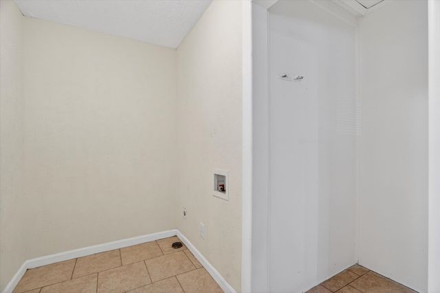1102 Poindexter Avenue, Cleburne, TX 76033