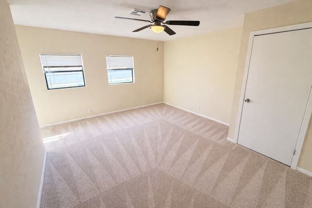 1102 Poindexter Avenue, Cleburne, TX 76033