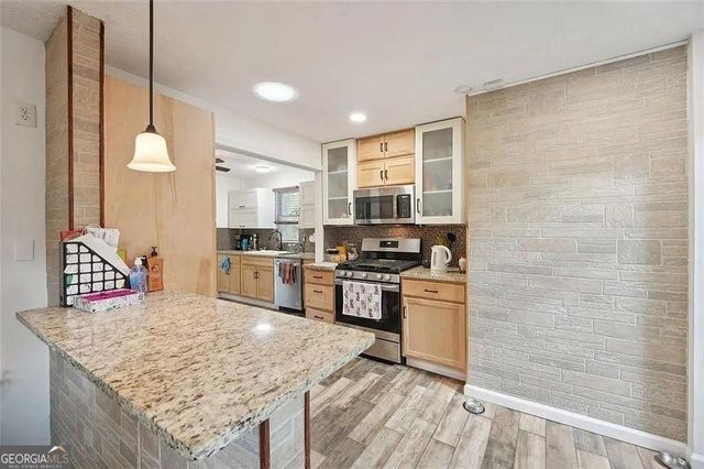 1015 Terramont Drive, Roswell, GA 30076