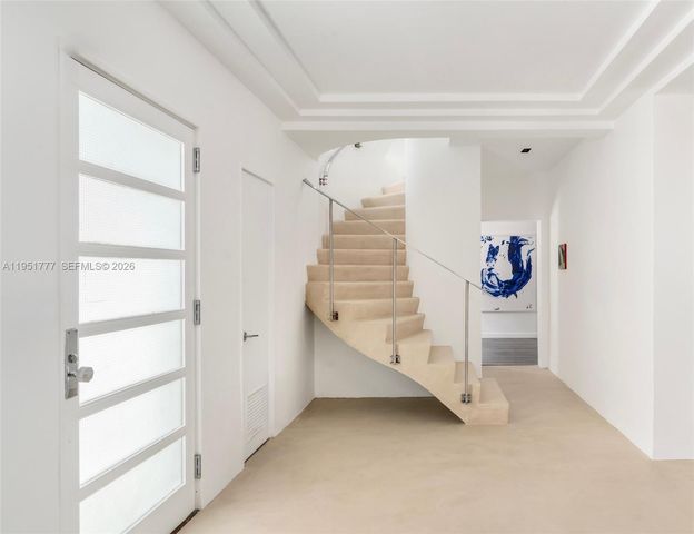 3325 Pine Tree Drive, Miami Beach, FL 33140