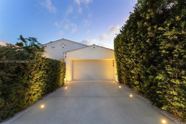 3325 Pine Tree Drive, Miami Beach, FL 33140
