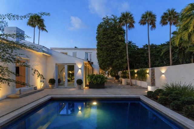 3325 Pine Tree Drive, Miami Beach, FL 33140