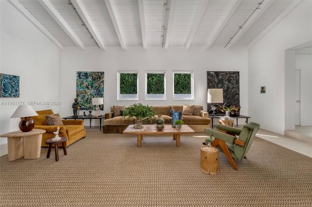 3325 Pine Tree Drive, Miami Beach, FL 33140