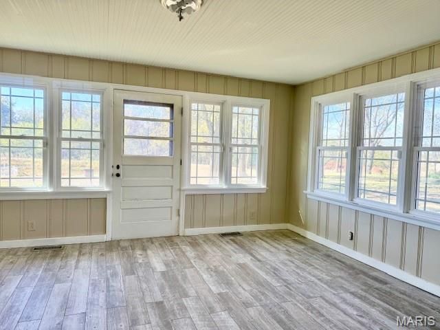 12397 Apache Drive, New London, MO 63459