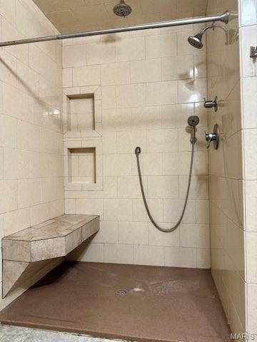 12397 Apache Drive, New London, MO 63459