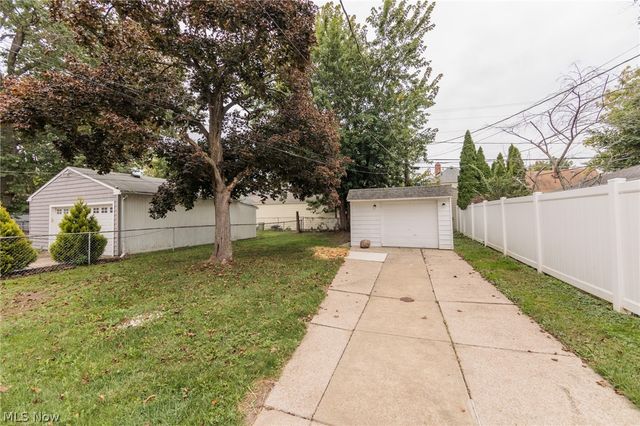 26400 Oriole Avenue, Euclid, OH 44132