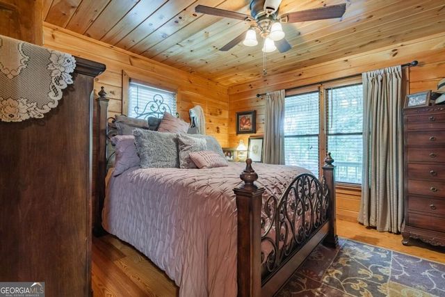 270 Stone Lane, Blue Ridge, GA 30513