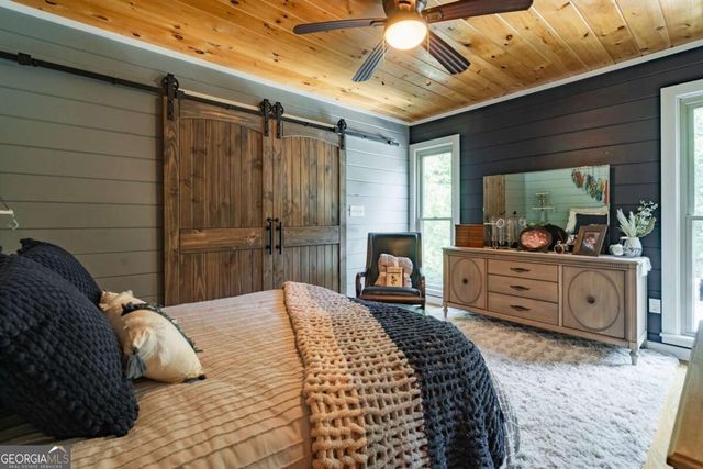 270 Stone Lane, Blue Ridge, GA 30513