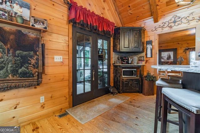 270 Stone Lane, Blue Ridge, GA 30513