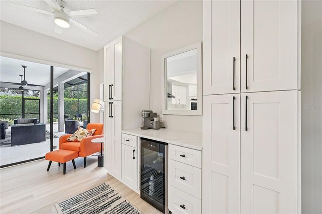 4719 MEADOWVIEW CIRCLE, Sarasota, FL 34233