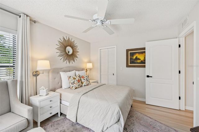 4719 MEADOWVIEW CIRCLE, Sarasota, FL 34233