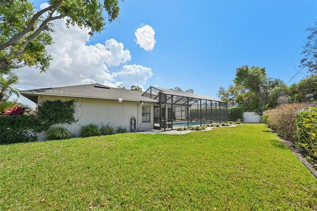 4719 MEADOWVIEW CIRCLE, Sarasota, FL 34233