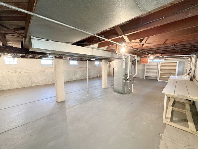 1126 E Main Street, Streator, IL 61364