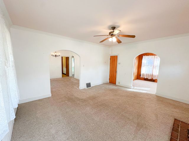 1126 E Main Street, Streator, IL 61364