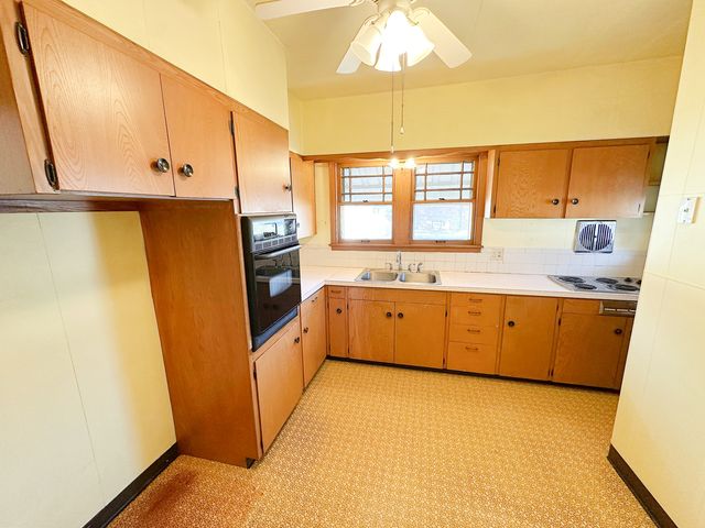 1126 E Main Street, Streator, IL 61364