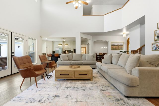 1646 S Bluegrass Court, Visalia, CA 93277