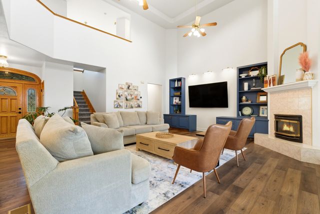 1646 S Bluegrass Court, Visalia, CA 93277