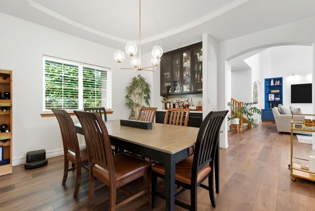 1646 S Bluegrass Court, Visalia, CA 93277