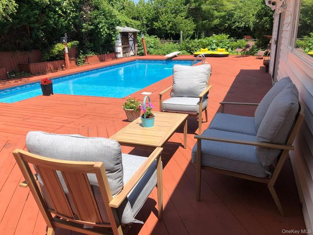 74 Rockland Drive, Jericho, NY 11753