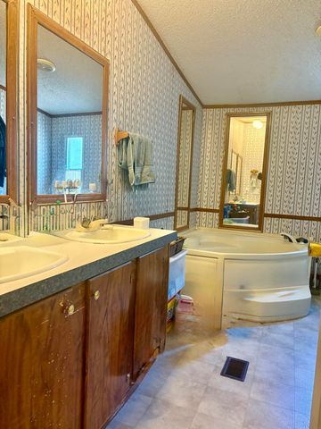 2885 Mallett Road, Manning, SC 29102