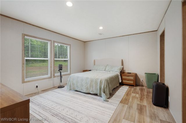 1635 Burchfiel Mountain Trail, Cedarville, AR 72932