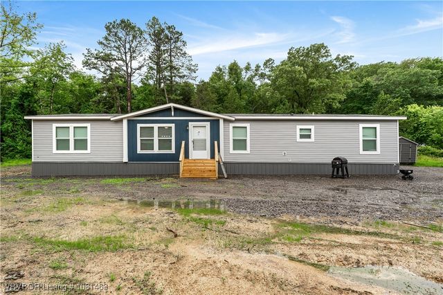 1635 Burchfiel Mountain Trail, Cedarville, AR 72932