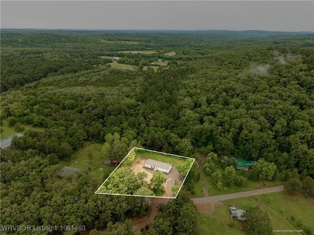 1635 Burchfiel Mountain Trail, Cedarville, AR 72932