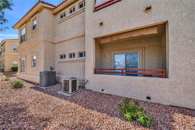 520 Arrowhead Trail 1411, Henderson, NV 89015