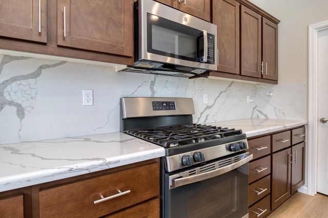 1508 Founders Point Dr, Modesto, CA 95356