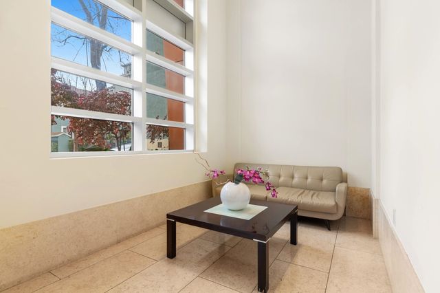 585 9th St 443, Oakland, CA 94607