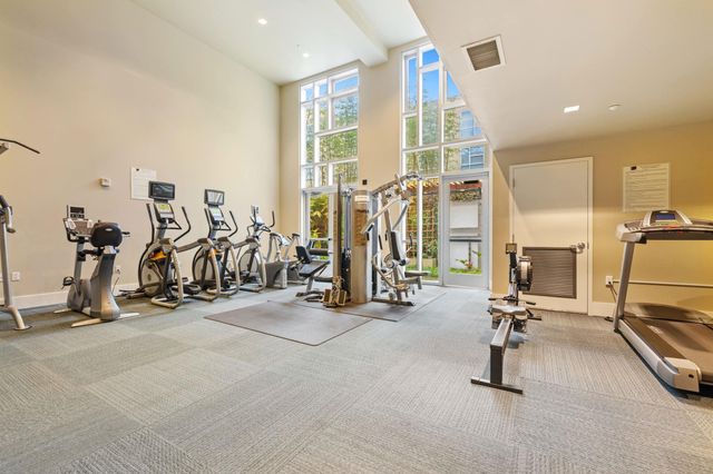 585 9th St 443, Oakland, CA 94607