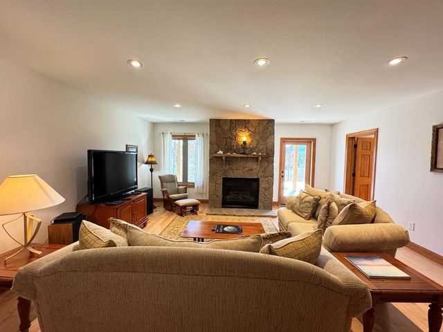 335 Northshore Drive, Blairsville, GA 30512