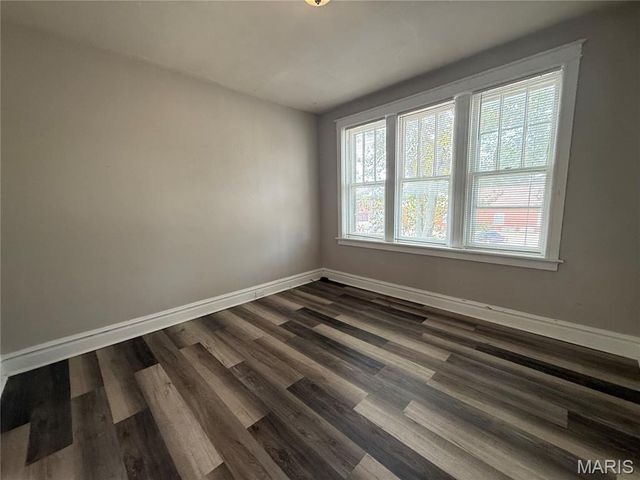 5516 S Grand Boulevard, St Louis, MO 63111