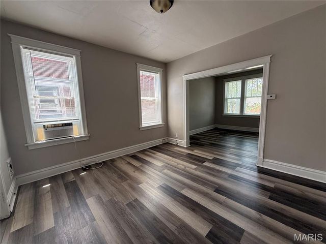 5516 S Grand Boulevard, St Louis, MO 63111