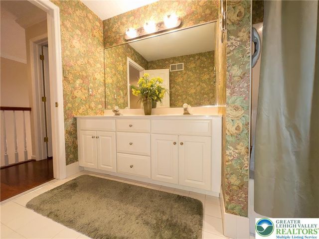3941 West Washington Street, Allentown City, PA 18104