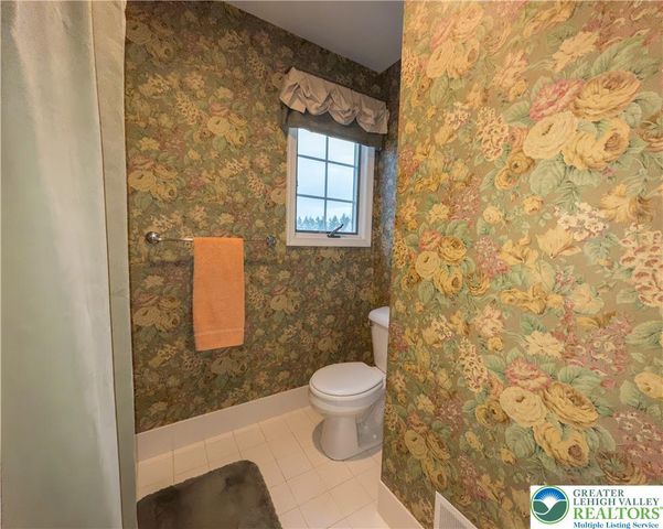3941 West Washington Street, Allentown City, PA 18104