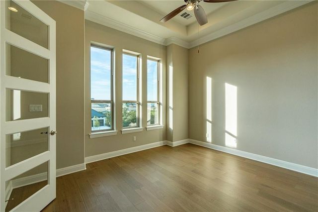 511 Woodside TER, Lakeway, TX 78738