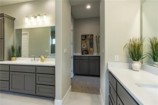 511 Woodside TER, Lakeway, TX 78738