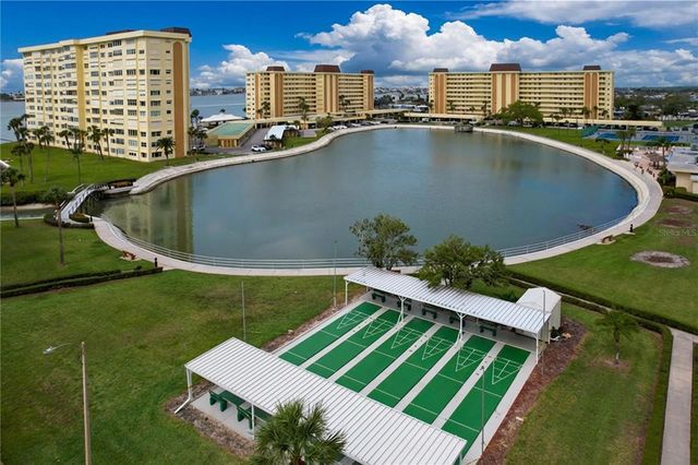 4650 COVE CIRCLE 209, St Petersburg, FL 33708